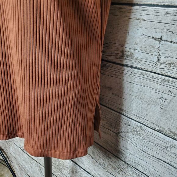 Old Navy Precious Earth Tank Size Large NWT - Picture 3 of 9